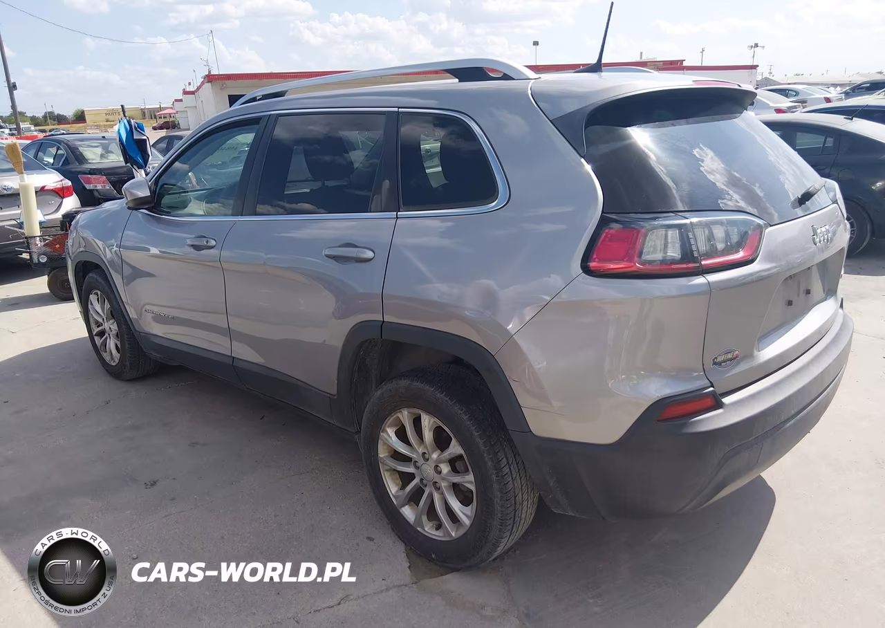 2019 Jeep Cherokee Latitude Fwd VIN:1C4PJLCB7KD203487 - 3