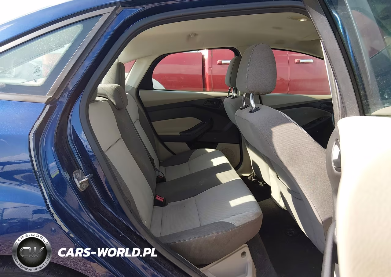 2012 Ford Focus Se VIN:1FAHP3F22CL129620 - 8