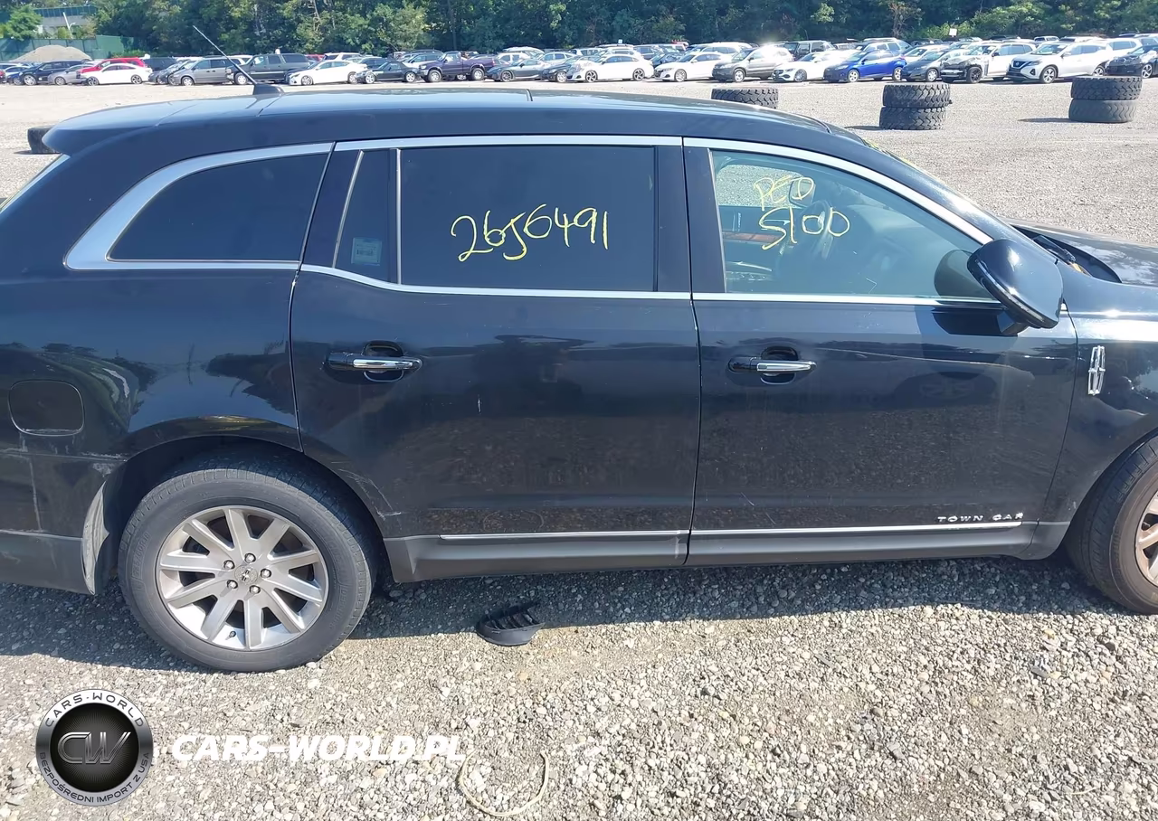 2018 Lincoln Mkt Livery VIN:2LMHJ5NK2JBL01957 - 12