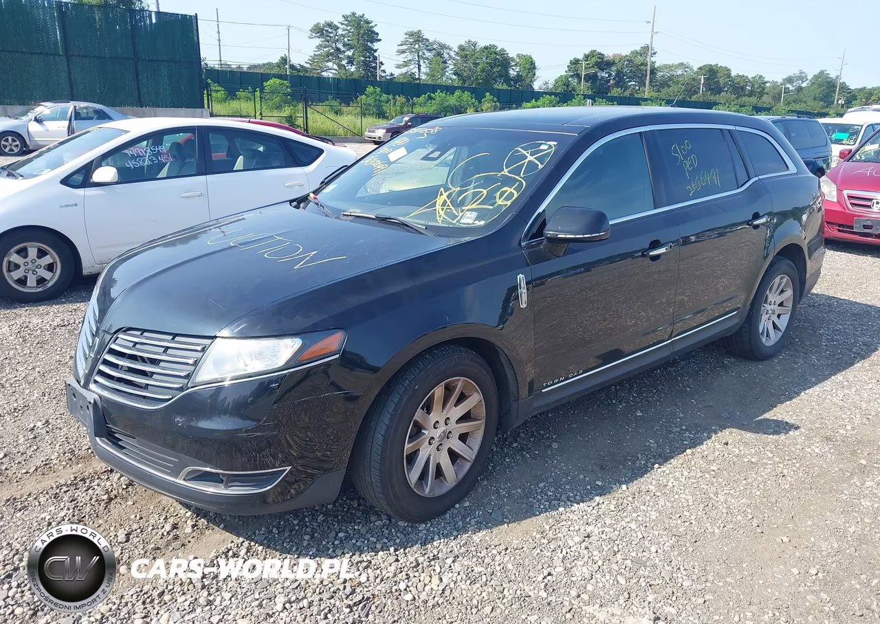 2018 Lincoln Mkt Livery VIN:2LMHJ5NK2JBL01957 - 2