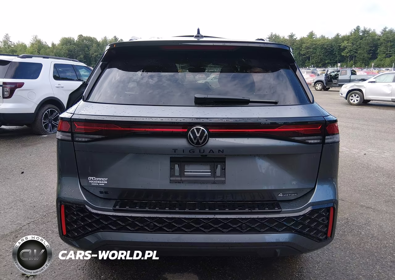 2026 Volkswagen Tiguan Se R-Line Black VIN:3VVGR7RM6TM010733 - 17