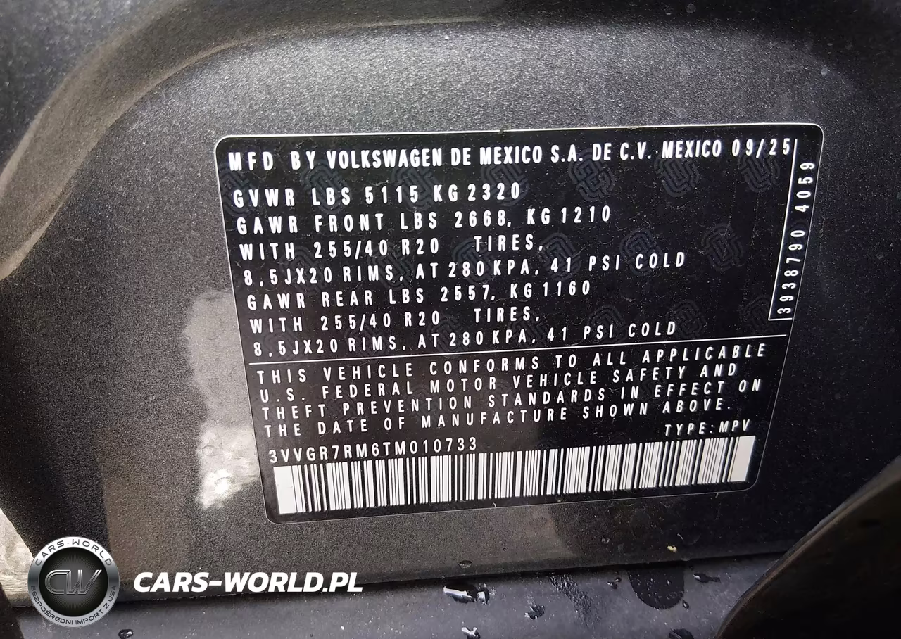 2026 Volkswagen Tiguan Se R-Line Black VIN:3VVGR7RM6TM010733 - 9