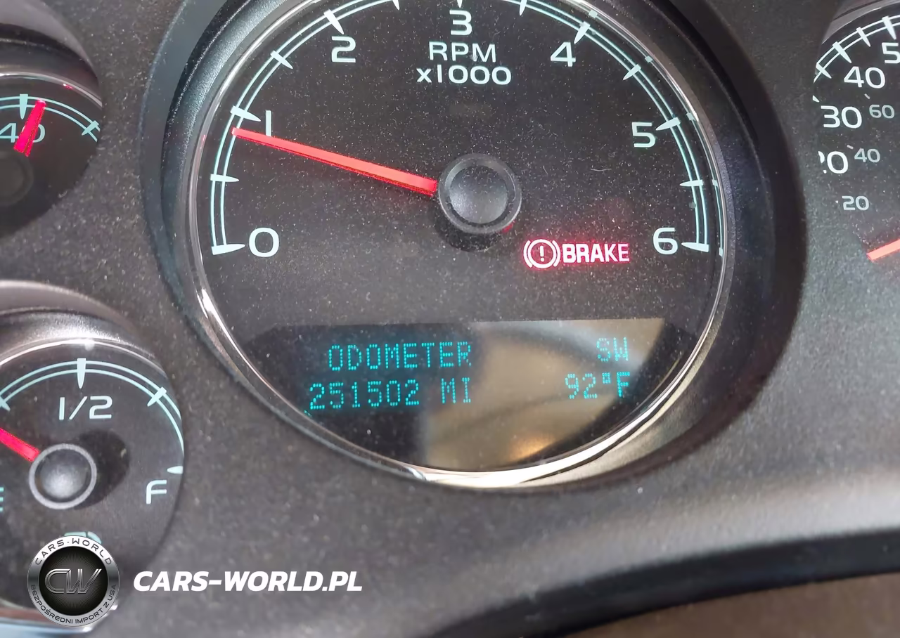 2013 Chevrolet Suburban Lt VIN:1GNSKJE77DR276571 - 7