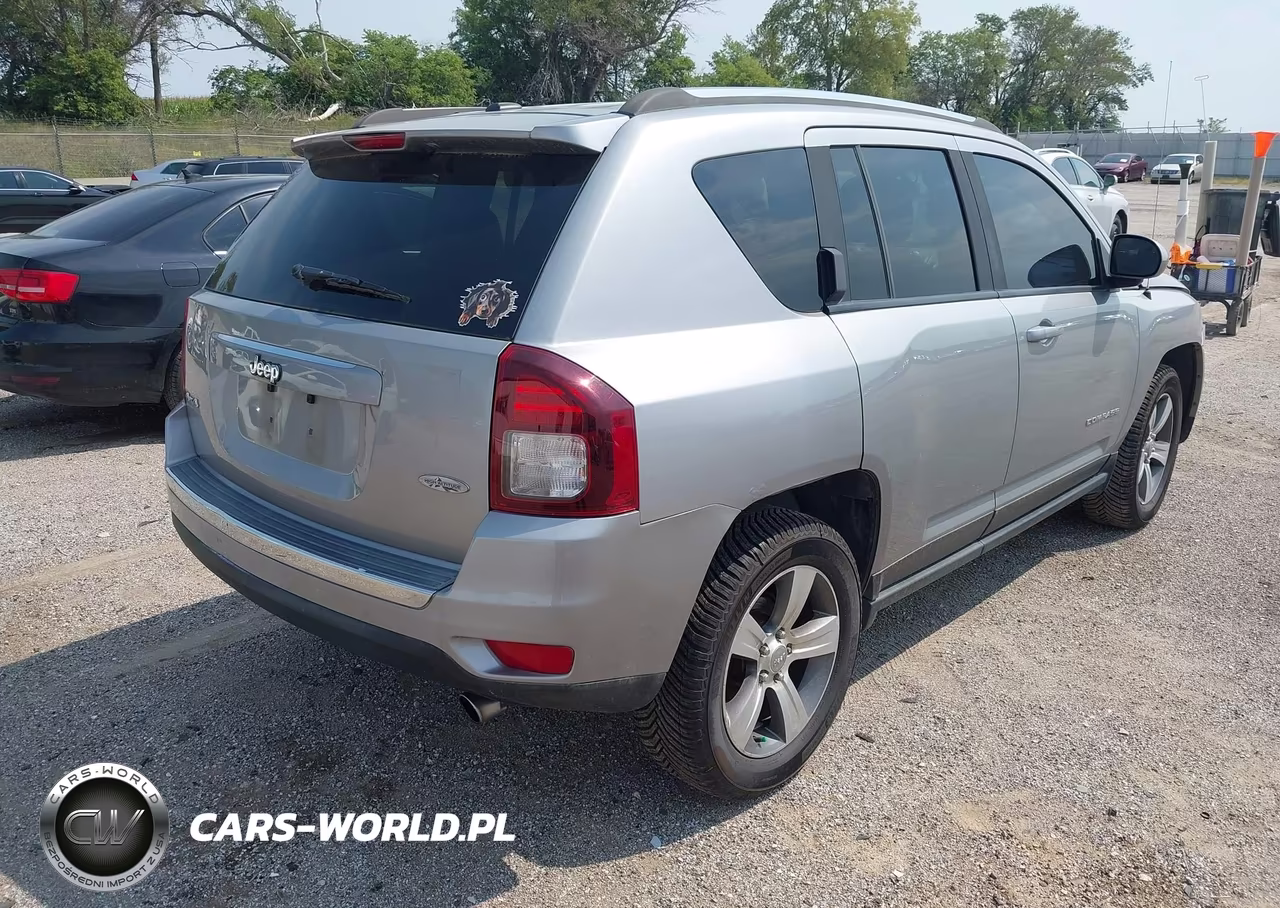 2016 Jeep Compass High Altitude Edition VIN:1C4NJDEB4GD674823 - 4