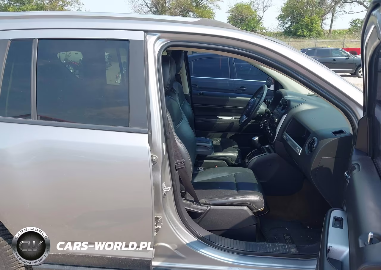 2016 Jeep Compass High Altitude Edition VIN:1C4NJDEB4GD674823 - 5