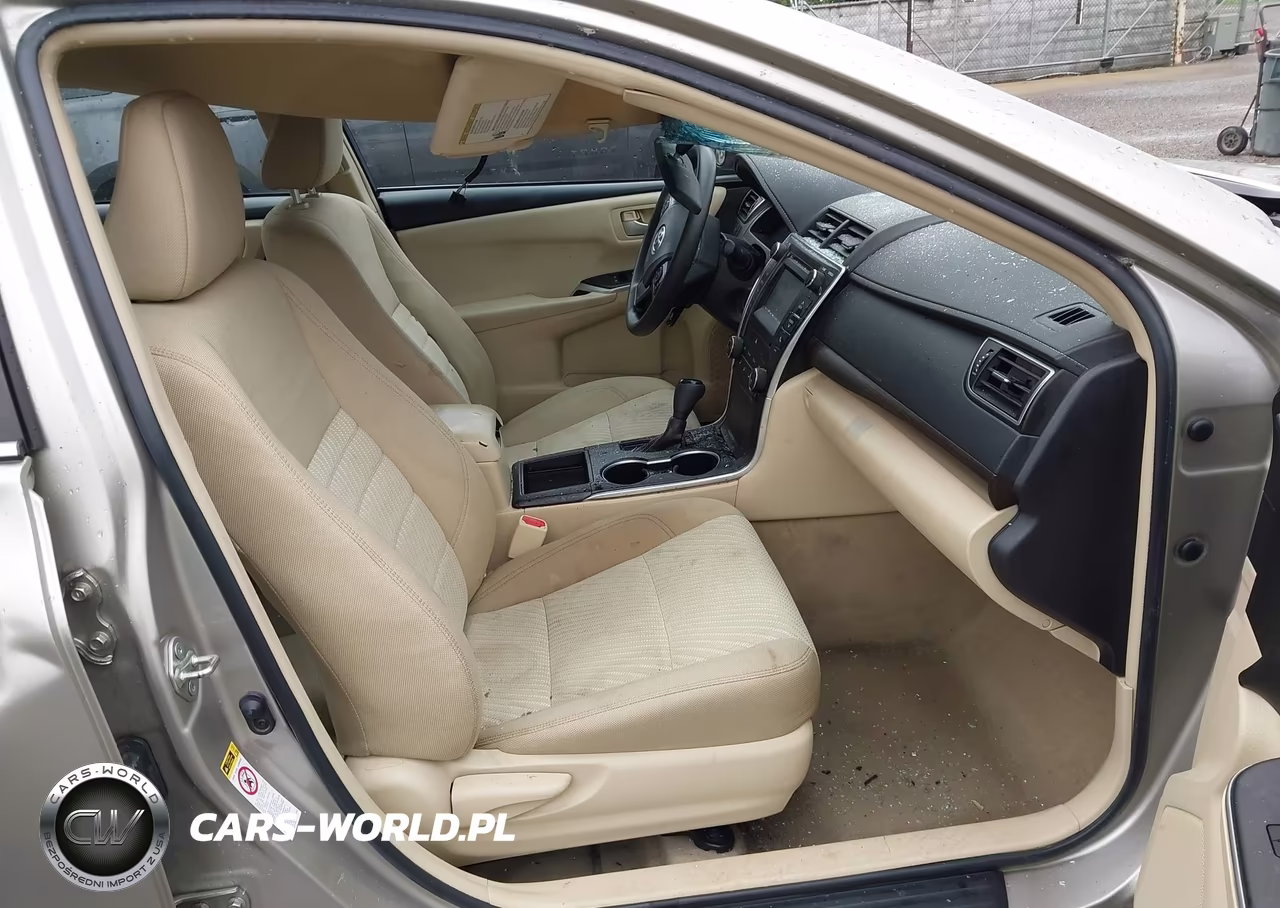 2017 Toyota Camry Le VIN:4T1BF1FKXHU700825 - 5