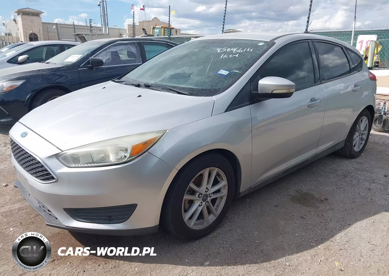 2015 Ford Focus Se VIN:1FADP3K22FL203112 - 2
