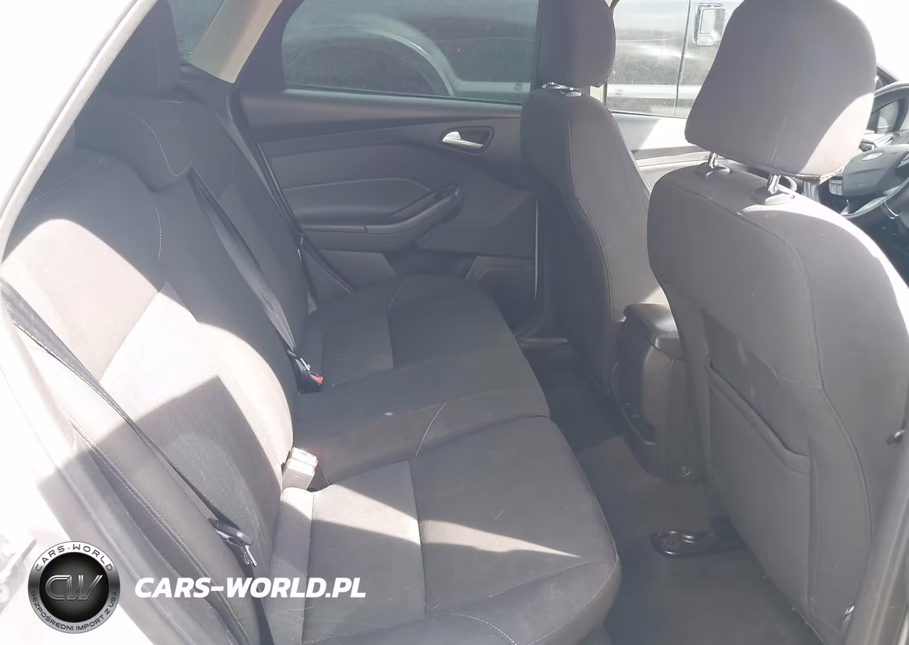 2015 Ford Focus Se VIN:1FADP3K22FL203112 - 8