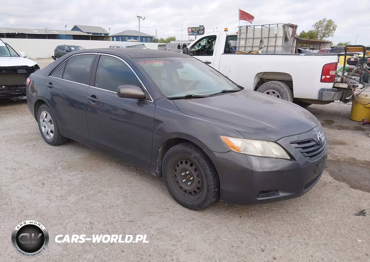 2009 Toyota Camry Le – zdjęcie 1 z 11