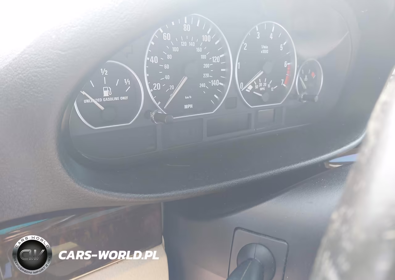 2002 BMW 325I VIN:WBAEV33422KL69857 - 7