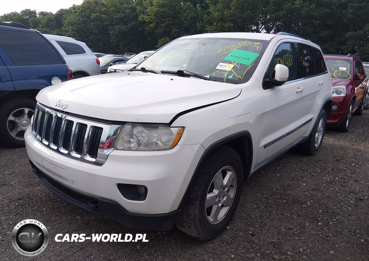2011 Jeep Grand Cherokee Laredo VIN:1J4RR4GGXBC617537 - 2