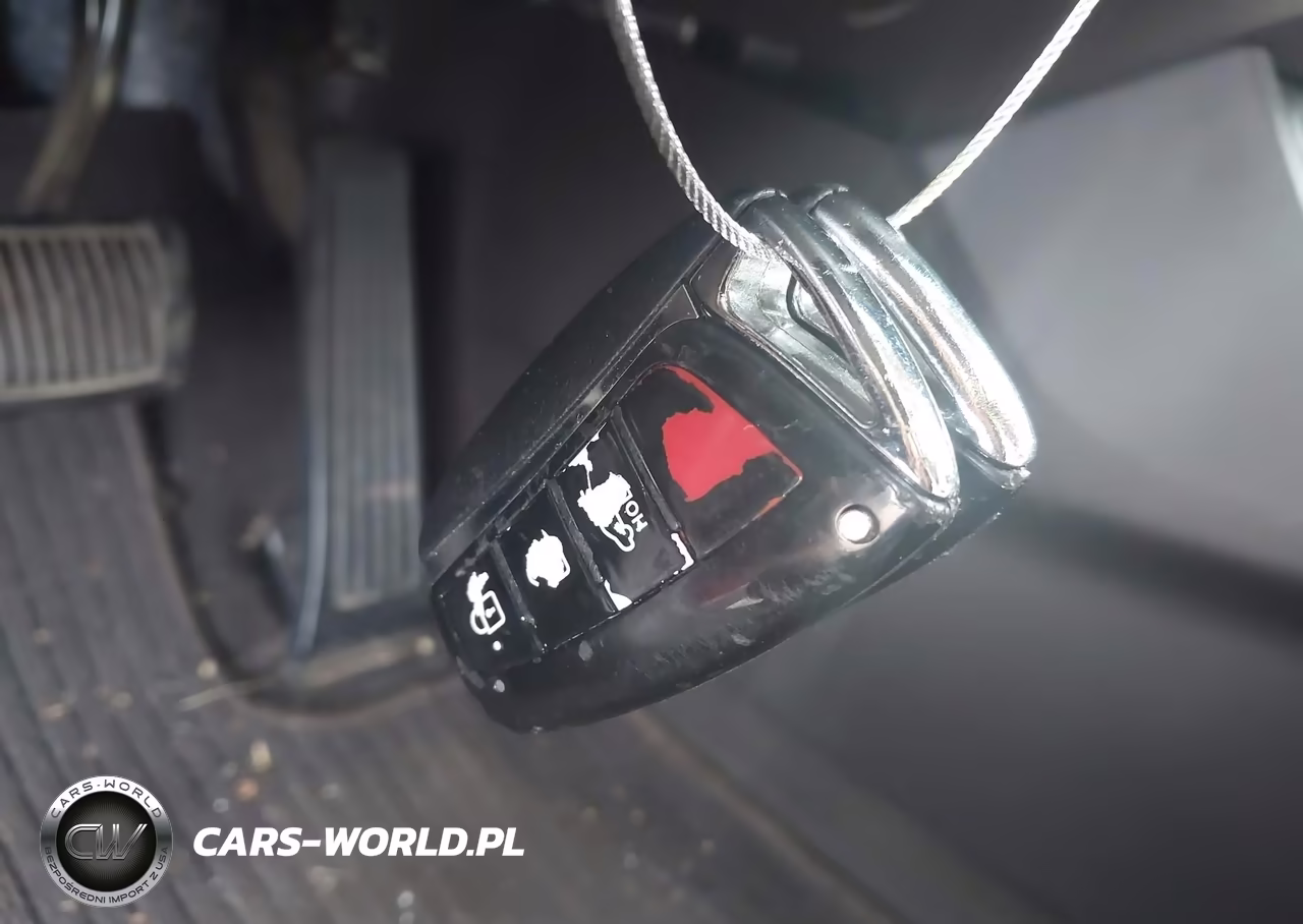 2013 Hyundai Santa Fe Sport VIN:5XYZUDLB9DG032316 - 11
