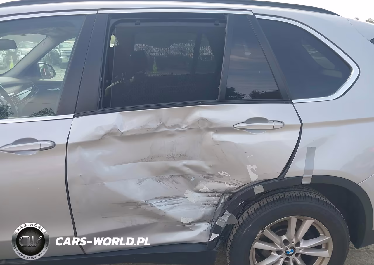 2015 BMW X5 xDrive35D VIN:5UXKS4C58F0N10492 - 6