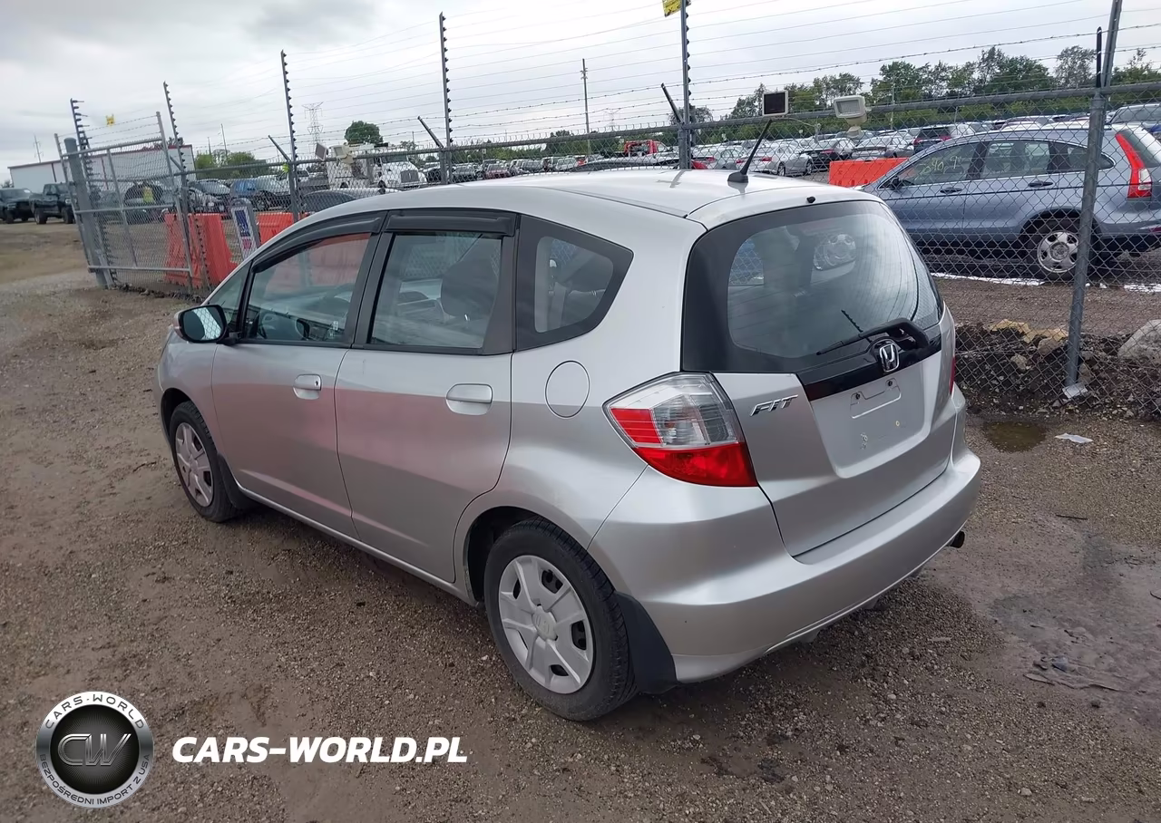 2012 Honda Fit VIN:JHMGE8H3XCC028449 - 3