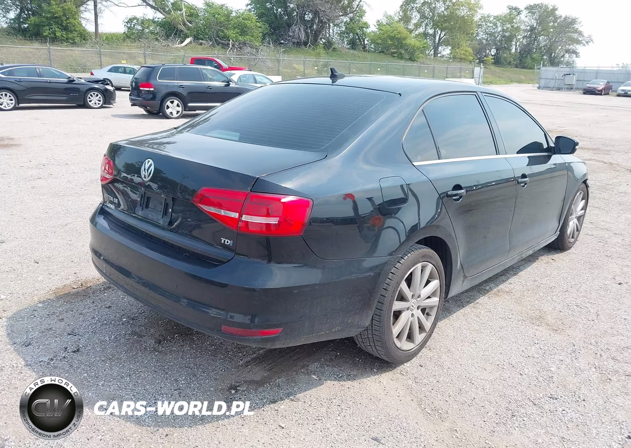 2015 Volkswagen Jetta 2.0L Tdi Se VIN:3VWLA7AJ1FM243894 - 4