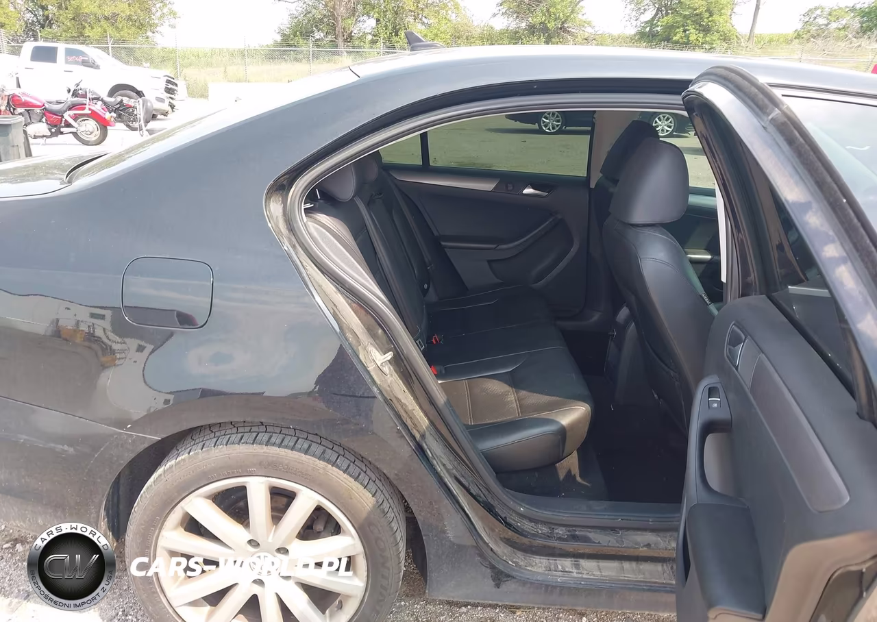 2015 Volkswagen Jetta 2.0L Tdi Se VIN:3VWLA7AJ1FM243894 - 8