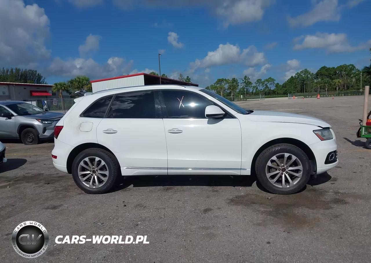 2016 Audi Q5 2.0T Premium VIN:WA1C2AFP0GA053393 - 13