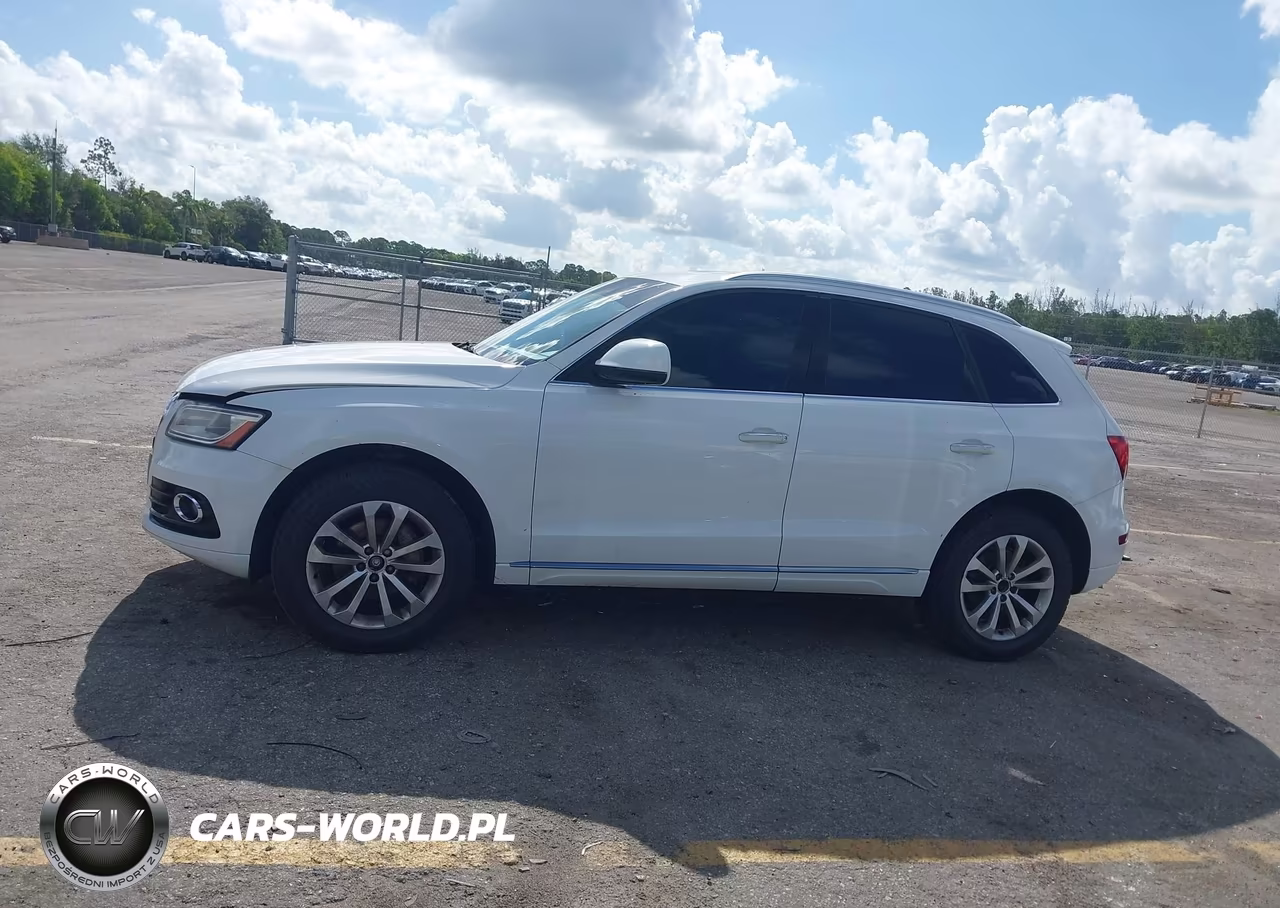 2016 Audi Q5 2.0T Premium VIN:WA1C2AFP0GA053393 - 14