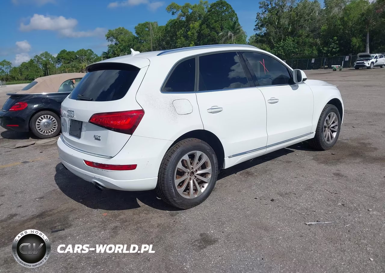 2016 Audi Q5 2.0T Premium VIN:WA1C2AFP0GA053393 - 4