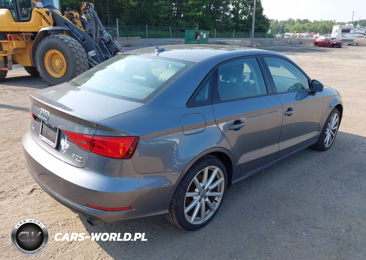 2015 Audi A3 2.0T Premium VIN:WAUBFGFF5F1047732 - 4