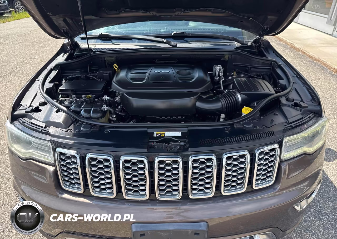 2017 Jeep Grand Cherokee Overland VIN:1C4RJFCG4HC778490 - 10