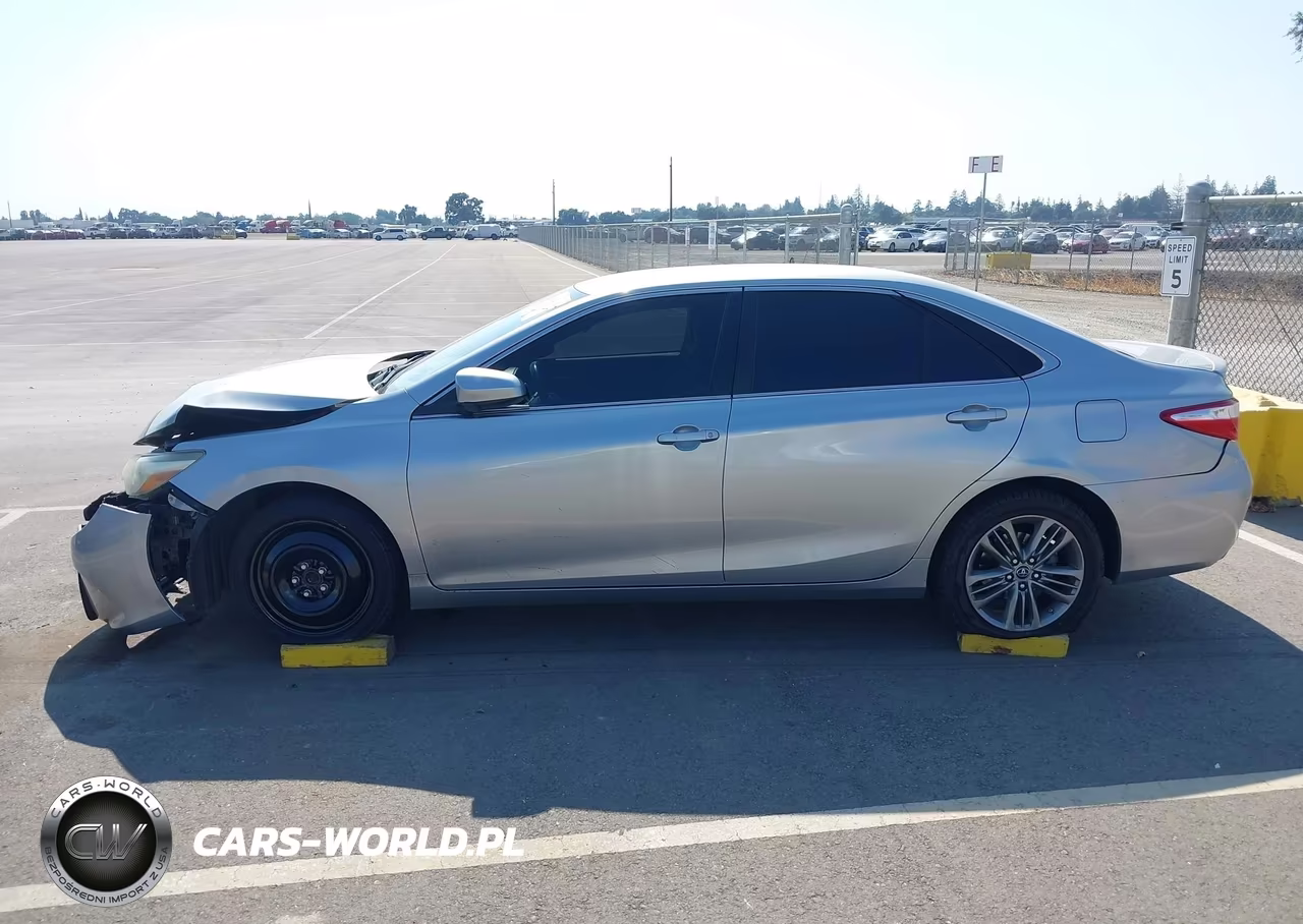 2015 Toyota Camry Se VIN:4T1BF1FKXFU034501 - 15
