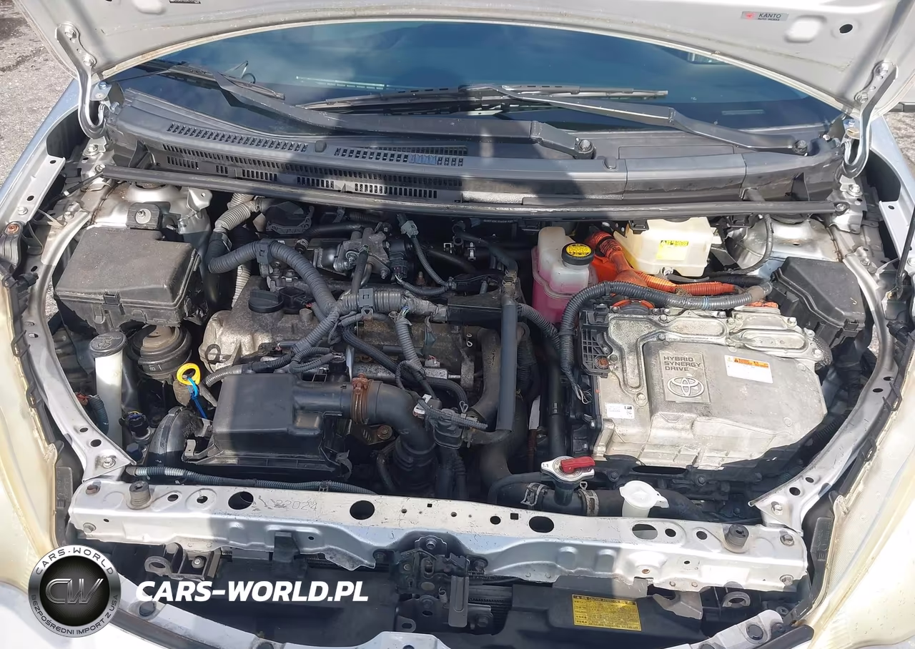 2012 Toyota Prius C One VIN:JTDKDTB33C1010784 - 10