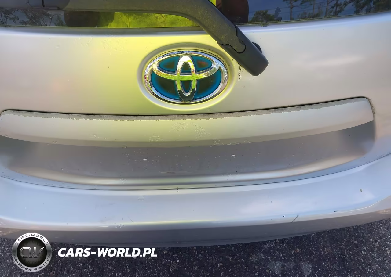 2012 Toyota Prius C One VIN:JTDKDTB33C1010784 - 12