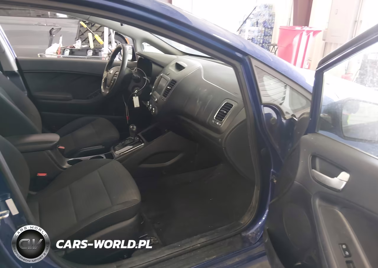 2018 Kia Forte Lx VIN:3KPFL4A78JE196802 - 5