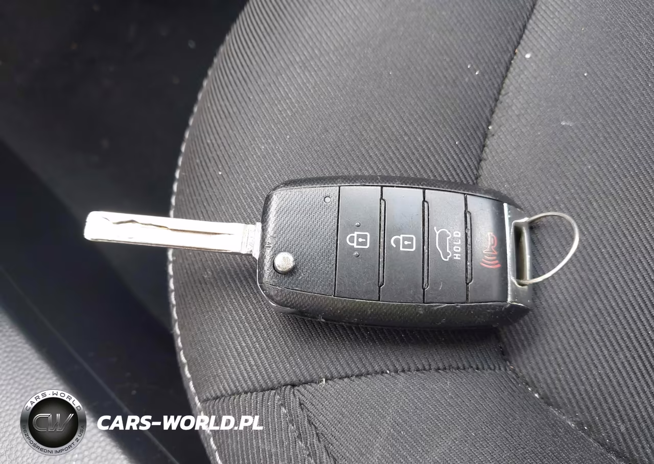 2017 Kia Soul + VIN:KNDJP3A5XH7883863 - 11