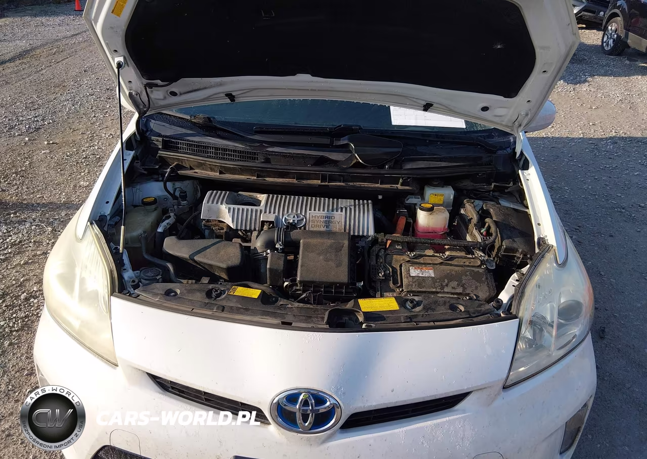 2014 Toyota Prius Two VIN:JTDKN3DU9E1748613 - 10