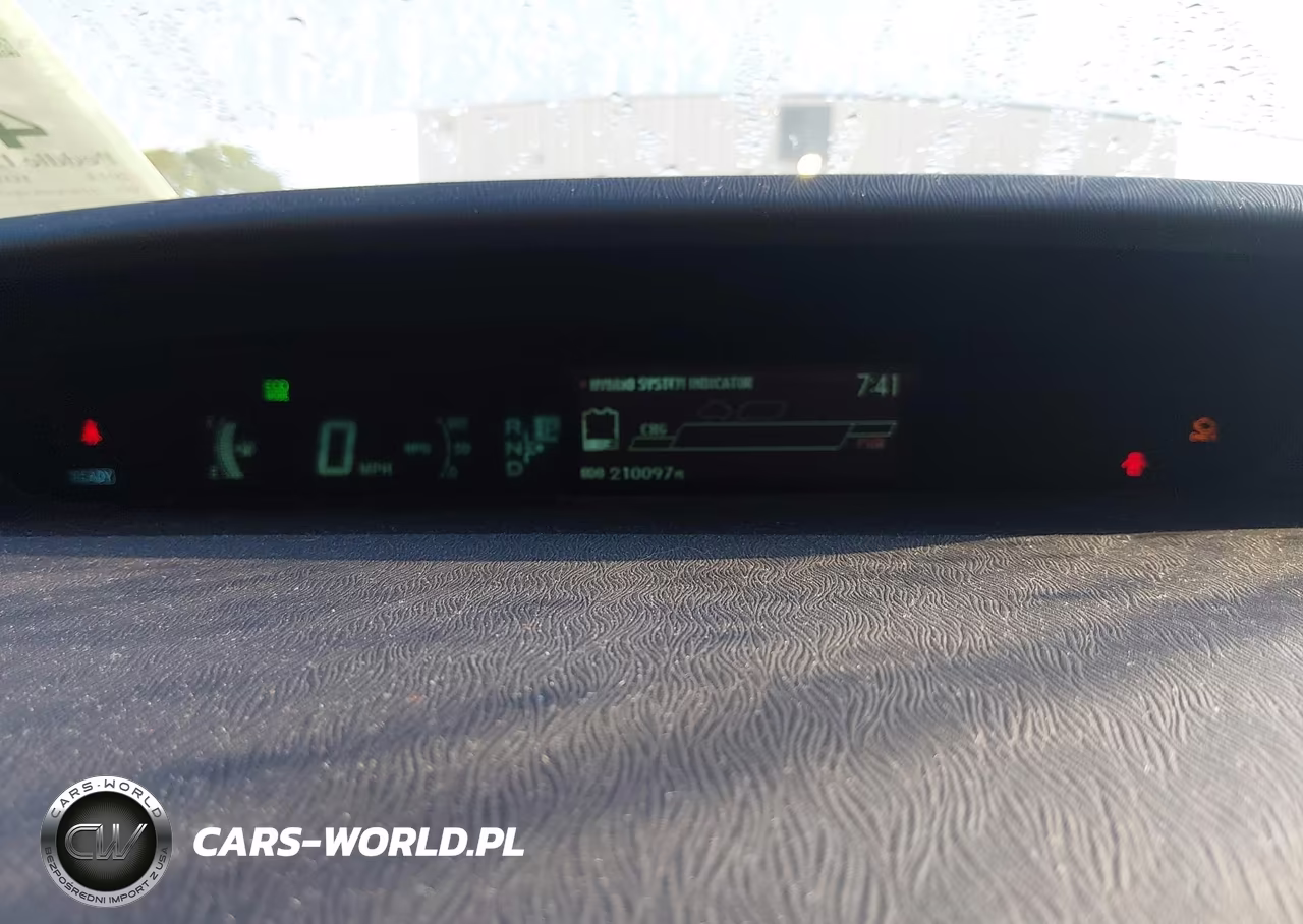 2014 Toyota Prius Two VIN:JTDKN3DU9E1748613 - 7