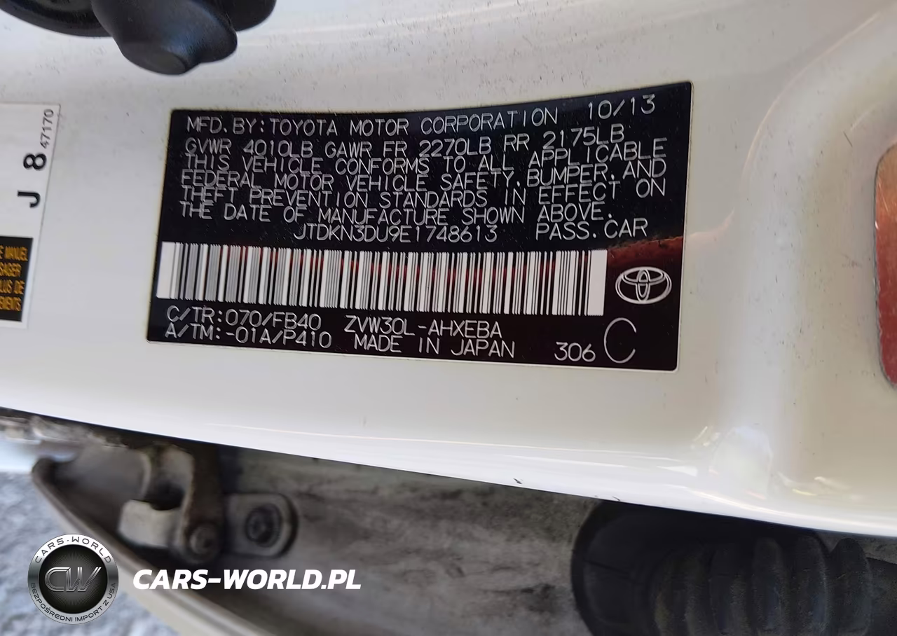 2014 Toyota Prius Two VIN:JTDKN3DU9E1748613 - 9