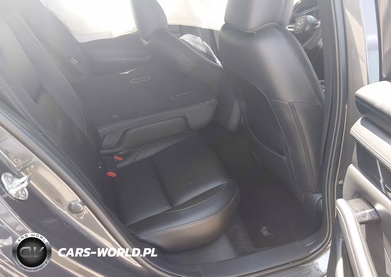 2019 Mazda Mazda3 Preferred Package VIN:JM1BPBMM4K1134150 - 8