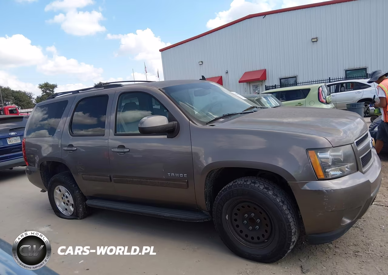 2012 Chevrolet Tahoe Lt VIN:1GNSCBE0XCR231757 - 13