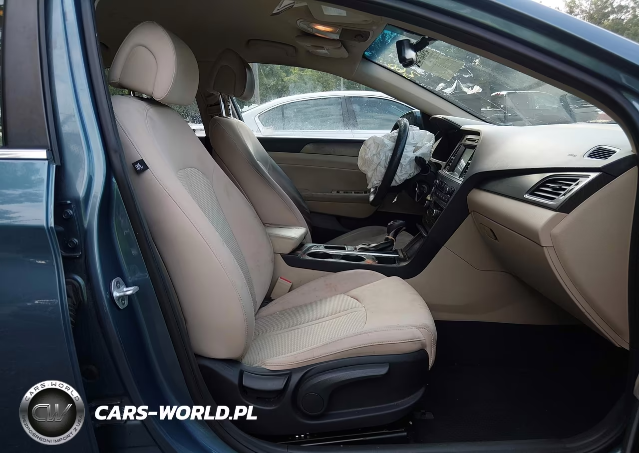 2017 Hyundai Sonata Sport VIN:5NPE34AF9HH473465 - 5