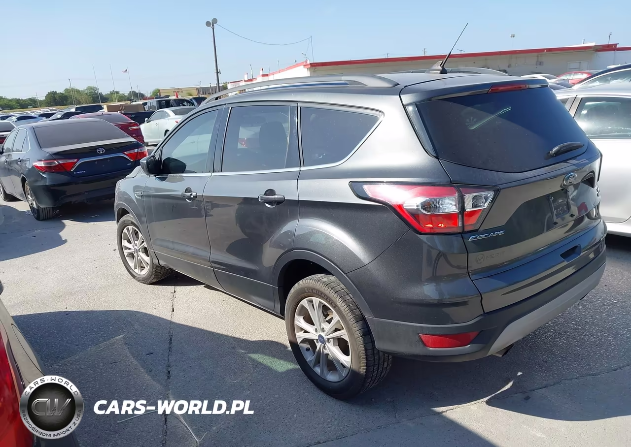 2018 Ford Escape Se VIN:1FMCU0GDXJUD58884 - 3