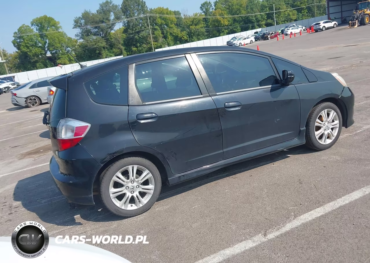 2009 Honda Fit Sport VIN:JHMGE88479S006948 - 4