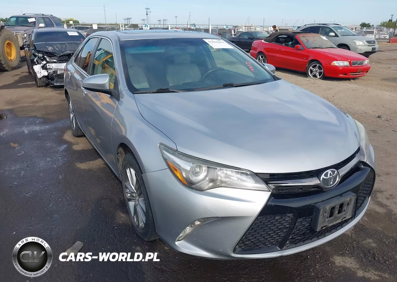 2015 Toyota Camry Se – zdjęcie 1 z 16
