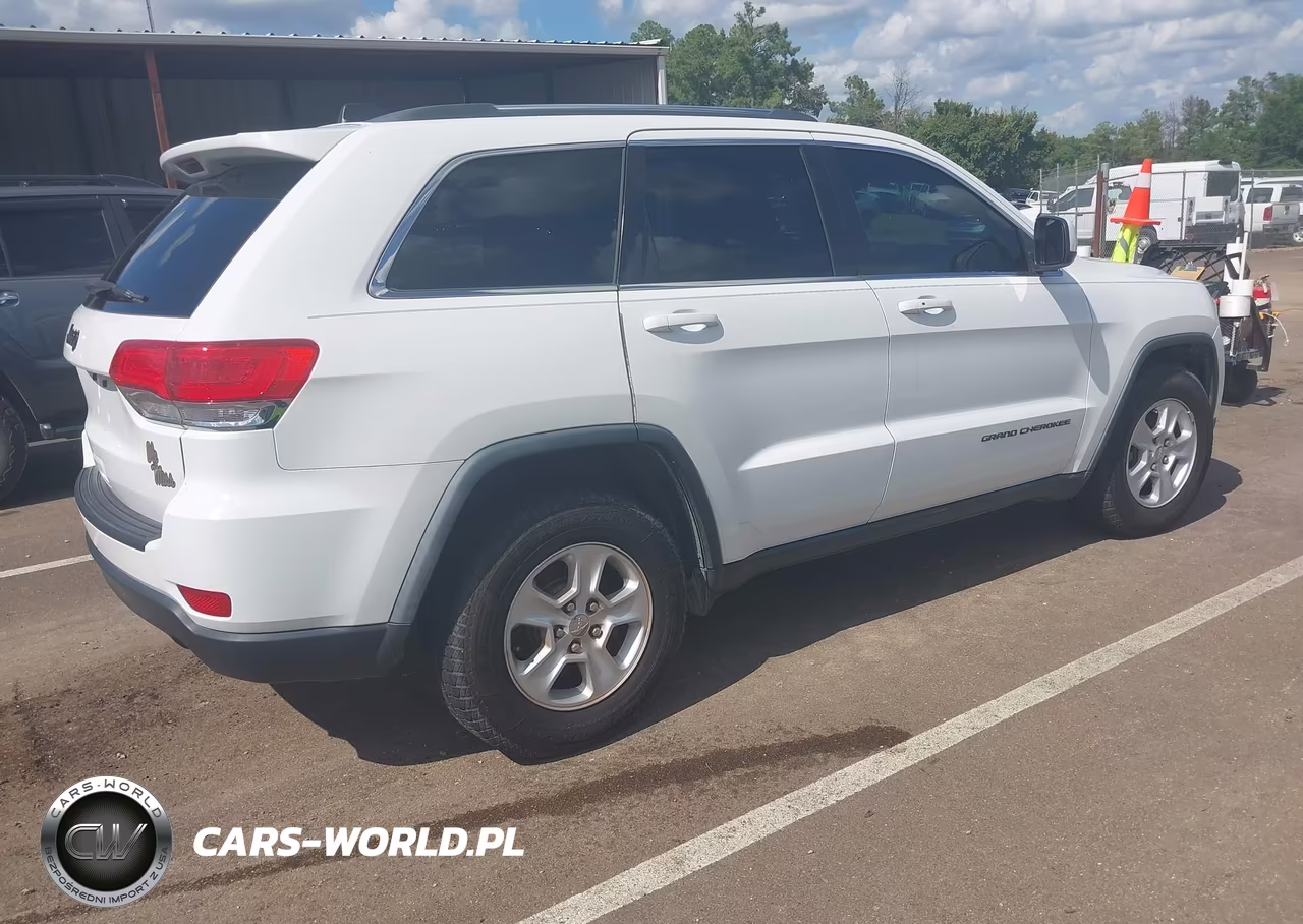 2014 Jeep Grand Cherokee Laredo VIN:1C4RJEAG7EC322234 - 4