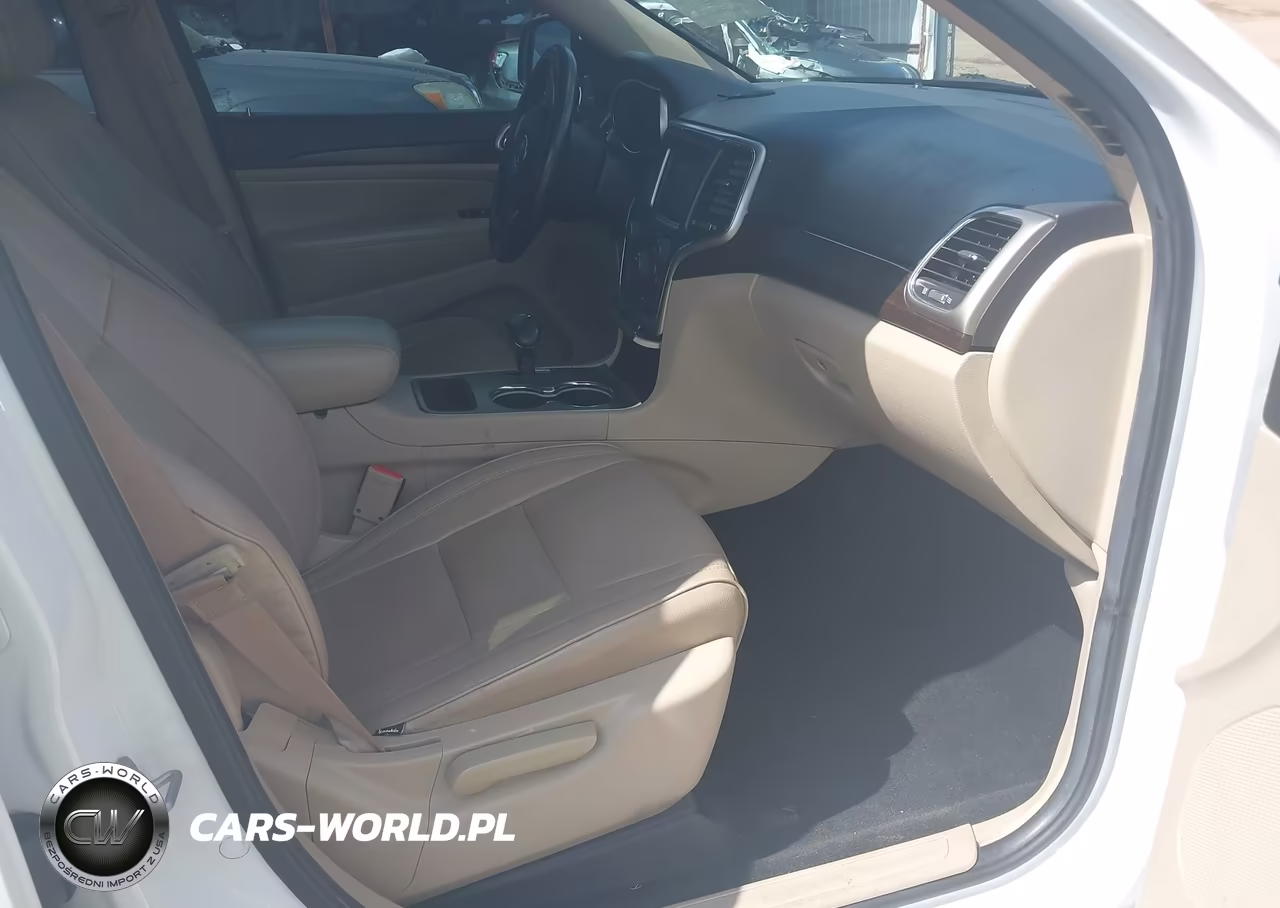 2014 Jeep Grand Cherokee Laredo VIN:1C4RJEAG7EC322234 - 5