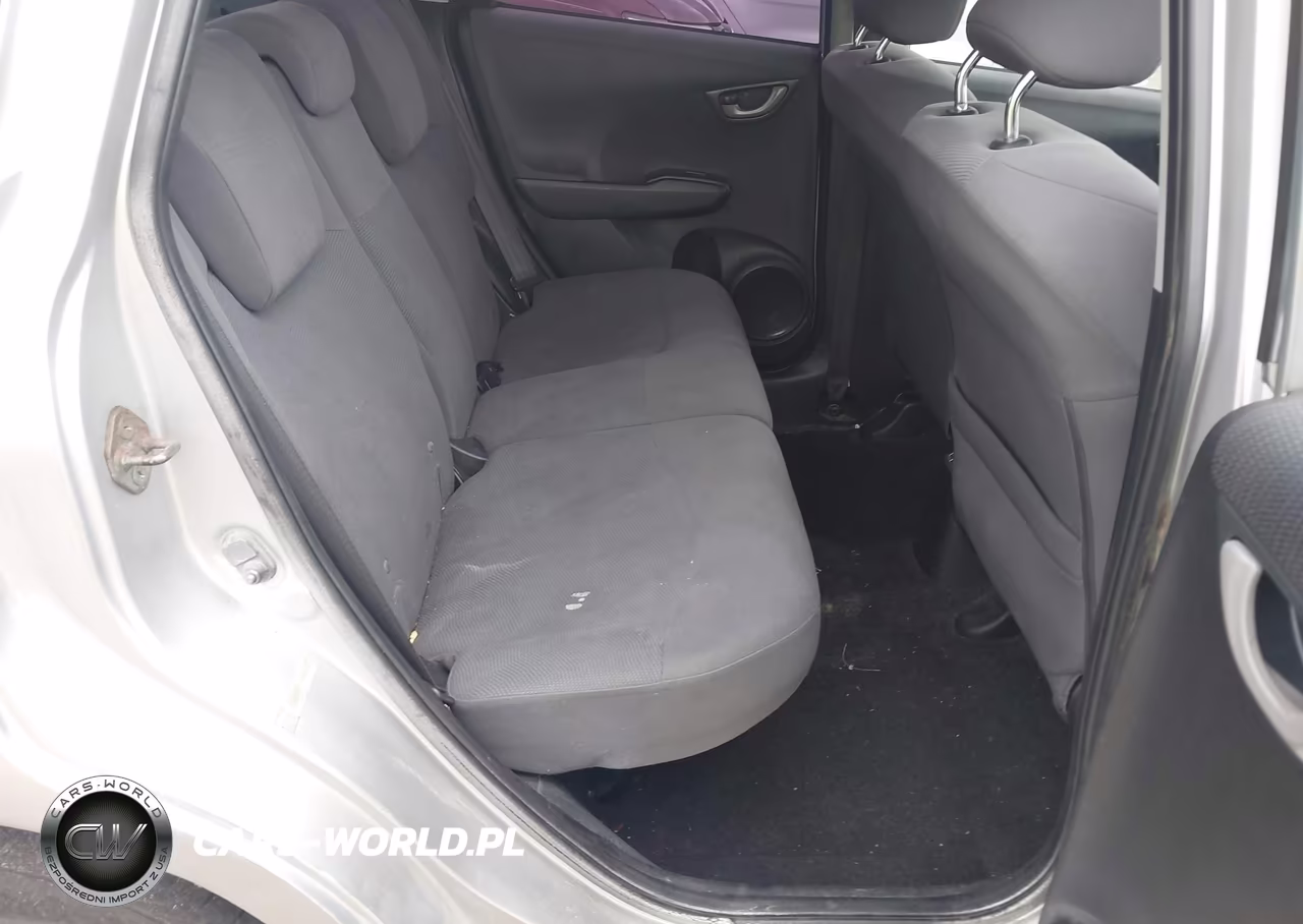 2011 Honda Fit VIN:JHMGE8H35BC028227 - 8