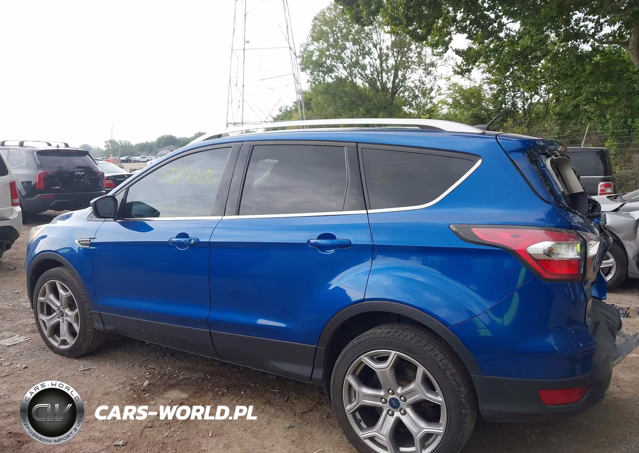 2017 Ford Escape Titanium VIN:1FMCU9J93HUA49468 - 14