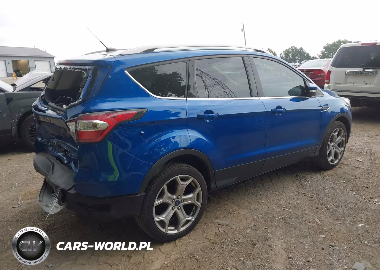 2017 Ford Escape Titanium VIN:1FMCU9J93HUA49468 - 4
