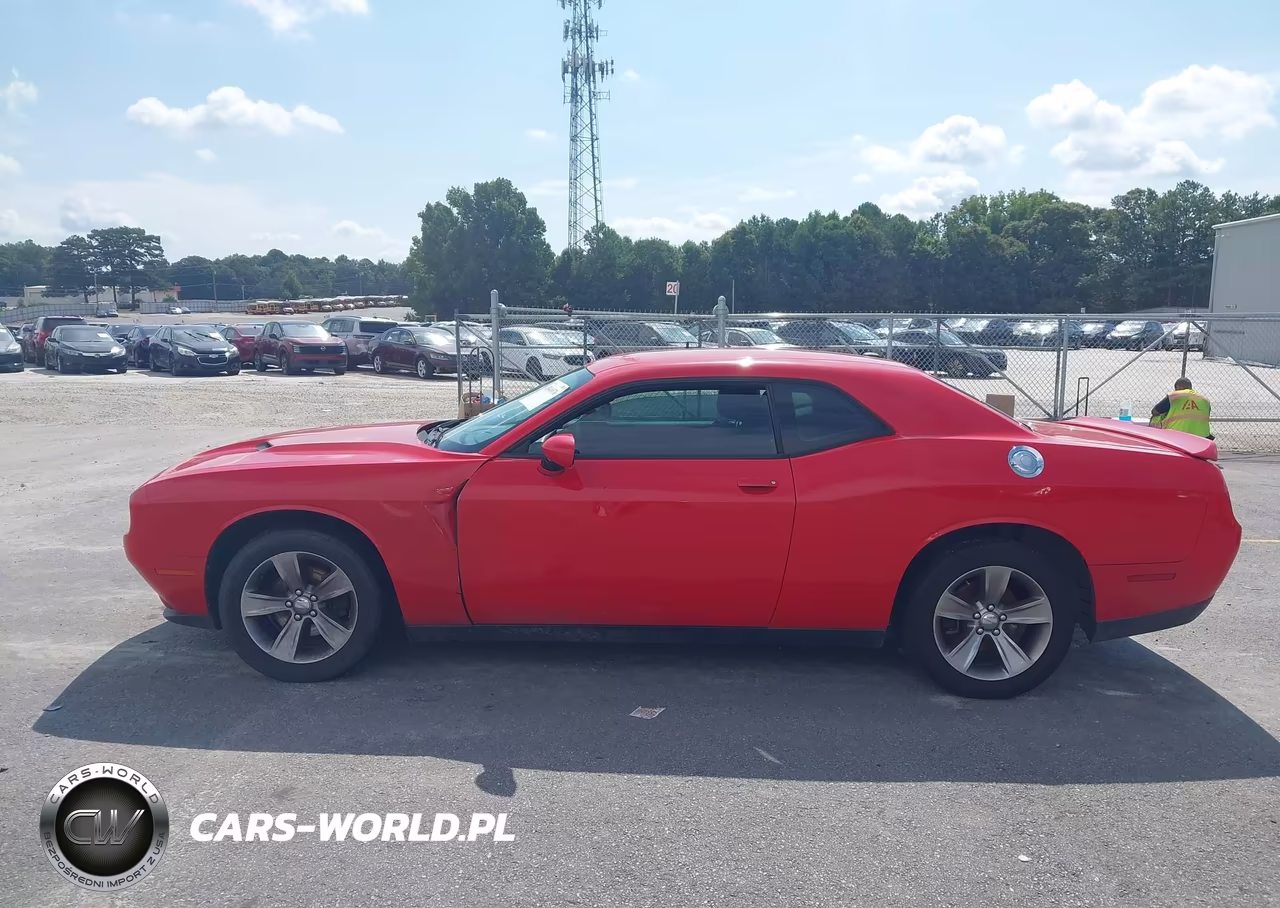 2018 Dodge Challenger Sxt VIN:2C3CDZAG7JH152974 - 14