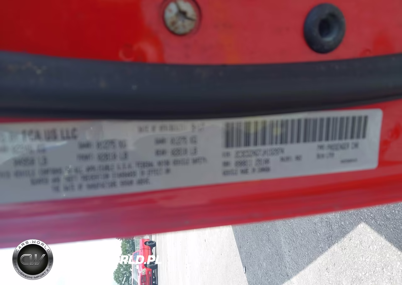 2018 Dodge Challenger Sxt VIN:2C3CDZAG7JH152974 - 9