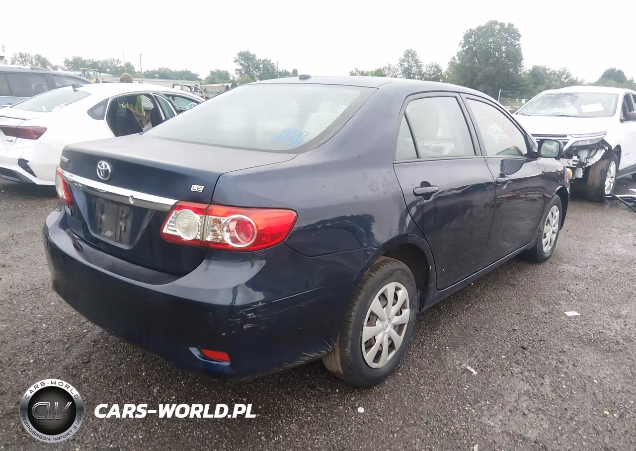 2011 Toyota Corolla Le VIN:JTDBU4EE5BJ090400 - 4