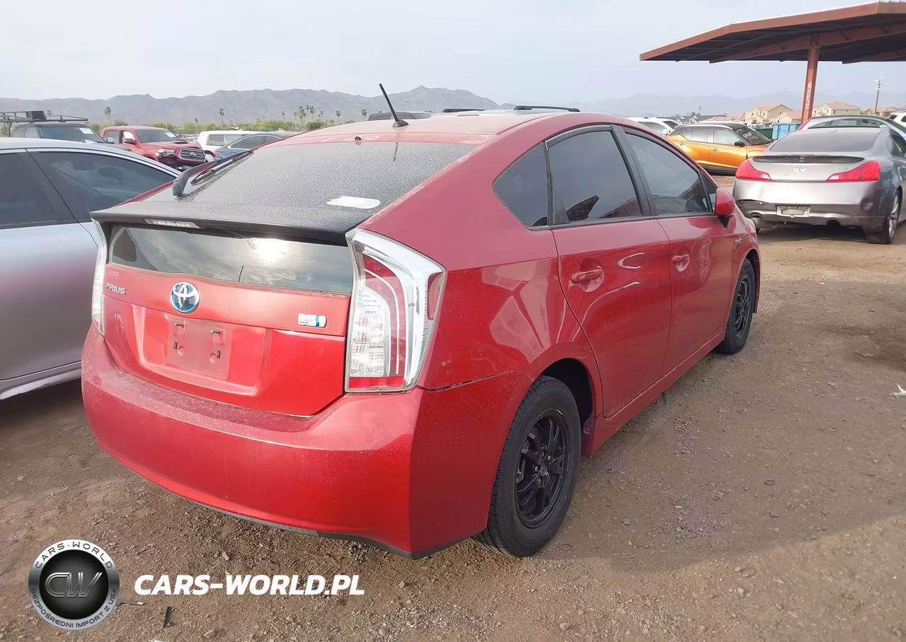 2014 Toyota Prius Two VIN:JTDKN3DU5E0373907 - 4