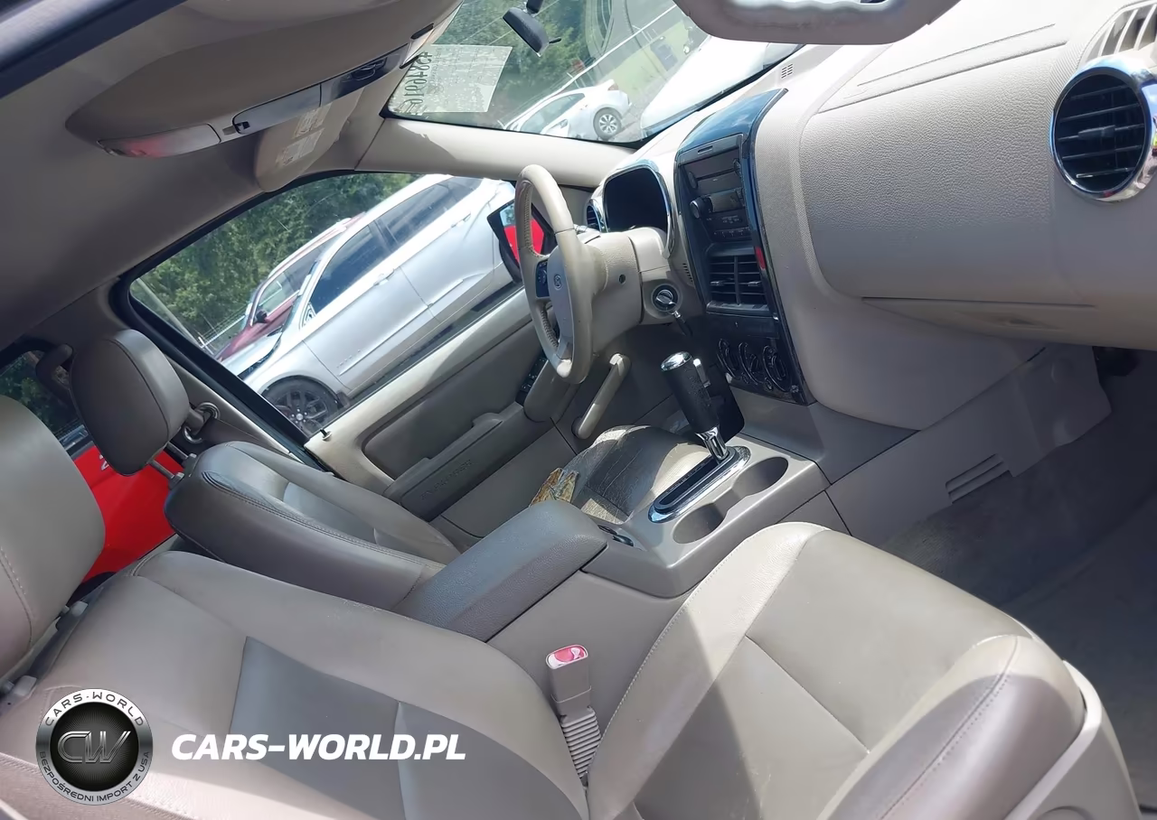 2007 Ford Explorer Xlt VIN:1FMEU63EX7UB19287 - 5