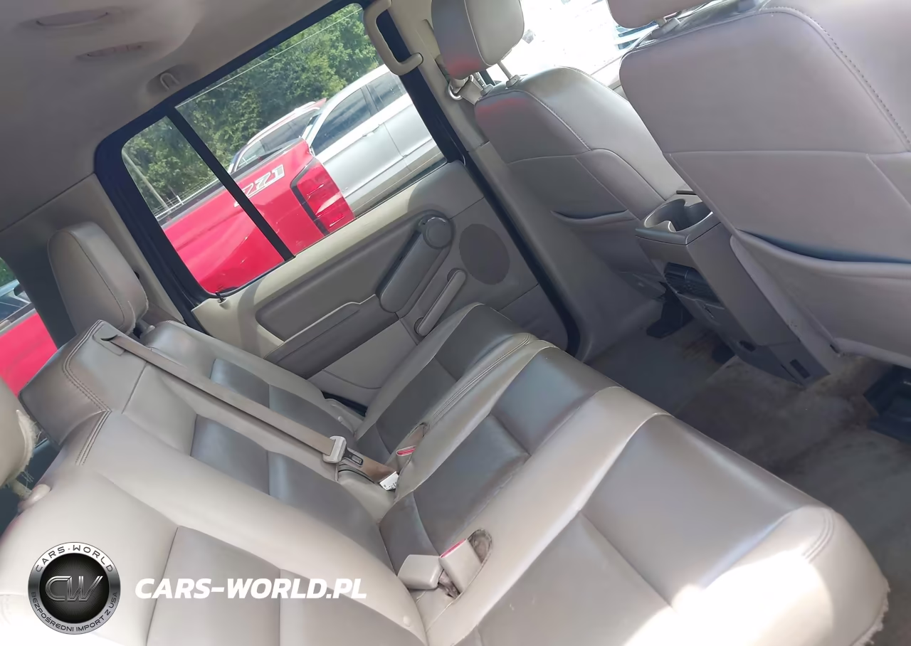2007 Ford Explorer Xlt VIN:1FMEU63EX7UB19287 - 8